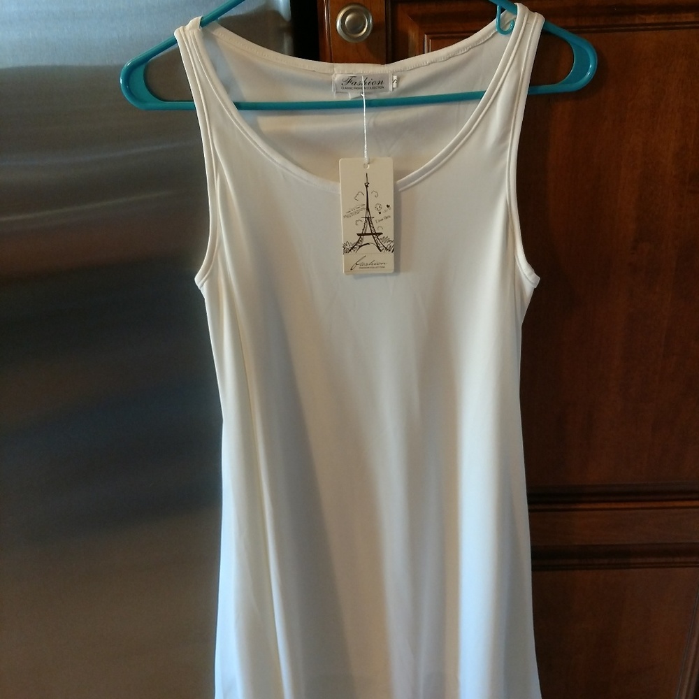 Sleeveless dress